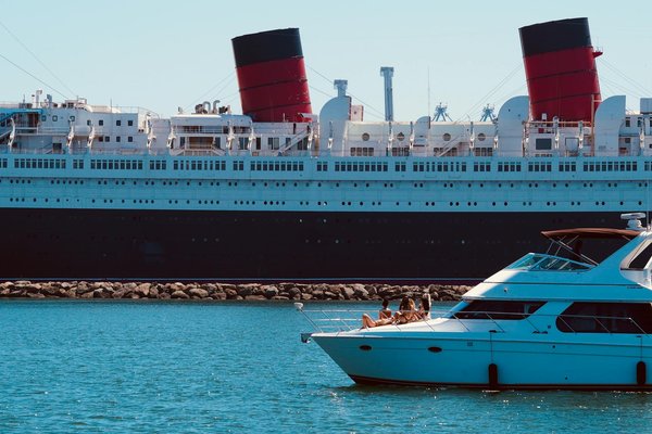 Welke unieke lokale gerechten moet je proeven tijdens je bezoek aan de Limburgse heuvels?